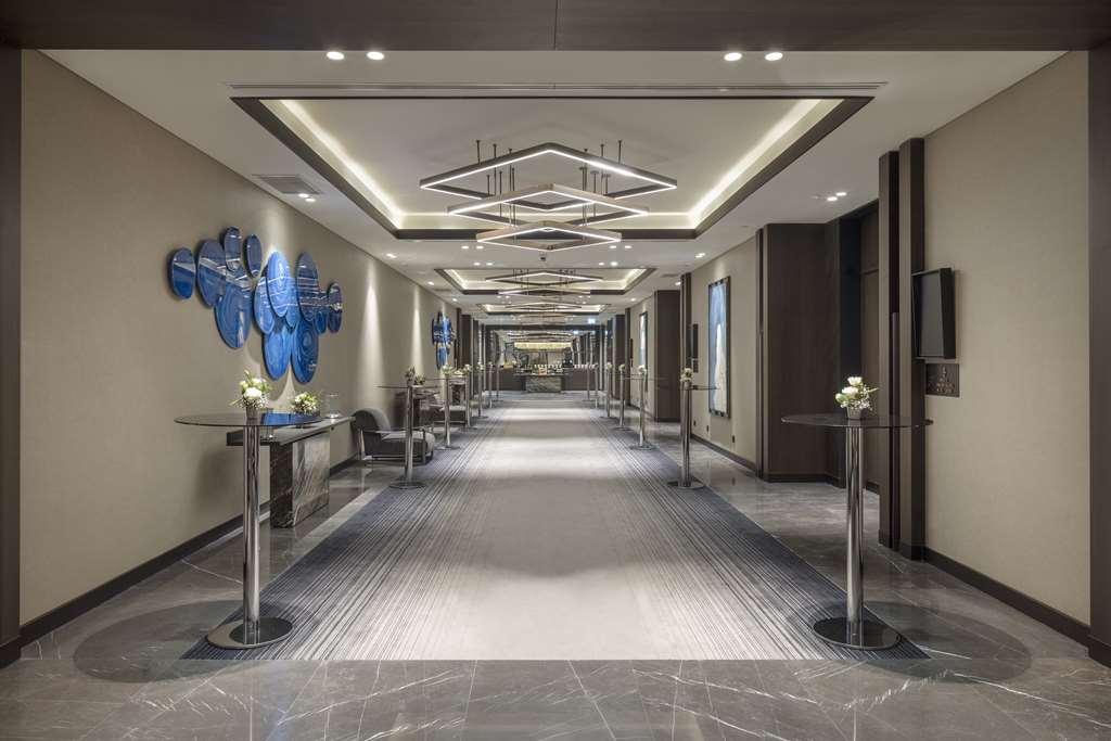 Отель Doubletree By Hilton Шанлыурфа Удобства фото