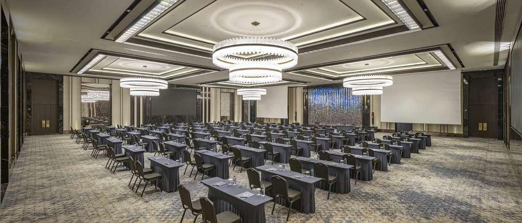 Отель Doubletree By Hilton Шанлыурфа Удобства фото