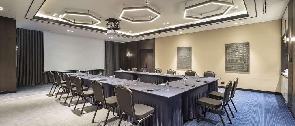 Отель Doubletree By Hilton Шанлыурфа Удобства фото