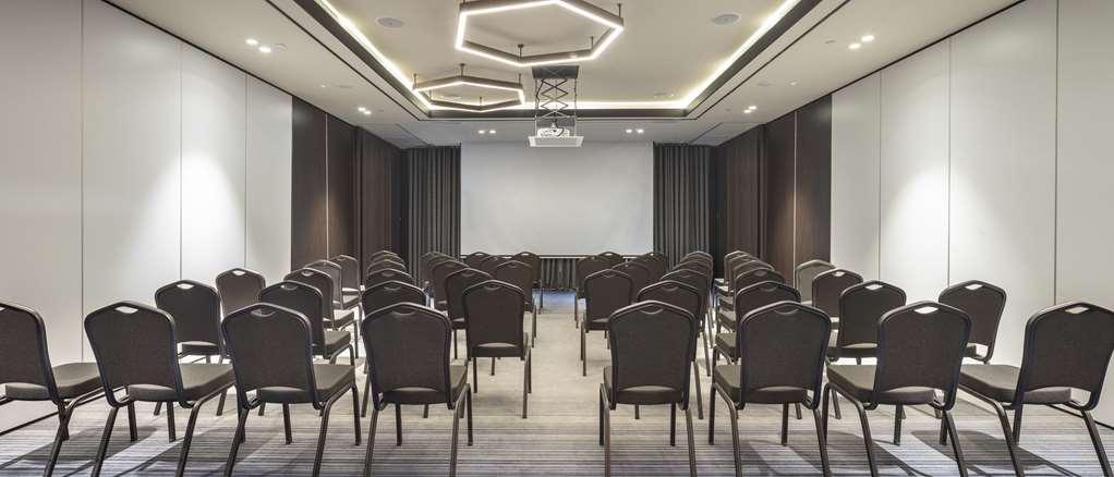 Отель Doubletree By Hilton Шанлыурфа Удобства фото
